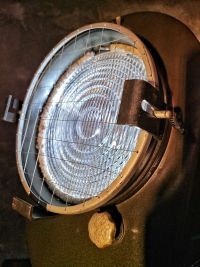 Uno spotlight davvero magnifico, prodotto negli anni '70, in ex Cecoslovacchia – miniatura 10