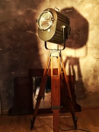 Uno spotlight davvero magnifico, prodotto negli anni '70, in ex Cecoslovacchia – miniatura 6
