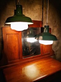 Lampada industriale con splendida boule in vetro opalino. – miniatura 5