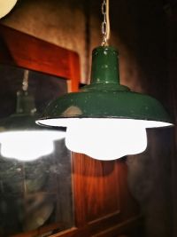 Lampada industriale con splendida boule in vetro opalino. – miniatura 13