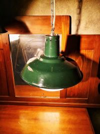 Lampada industriale con splendida boule in vetro opalino. – miniatura 12