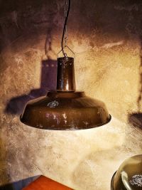 Bellissima, classica lampada industriale, colore marrone scuro. – miniatura 9