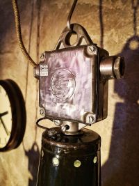 Lampada industriale prodotta negli anni '60 in repubblica ceca da Elektrosvit. – miniatura 12