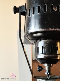 Faro da teatro vintage originale nero, parabola smaltata bianca, Bulgaria – miniatura 17