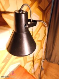 Una luce da lettura industriale, su solido treppiede – miniatura 3