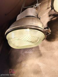 Lampada a sospensione vintage originale a mezzo uovo, Polonia anni '70 – miniatura 3