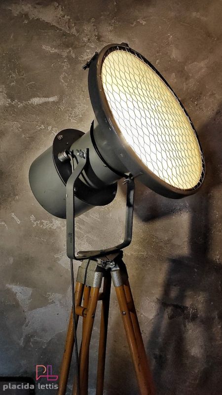 Lampada con treppiede vintage originale, faro grigio, Polonia anni '80