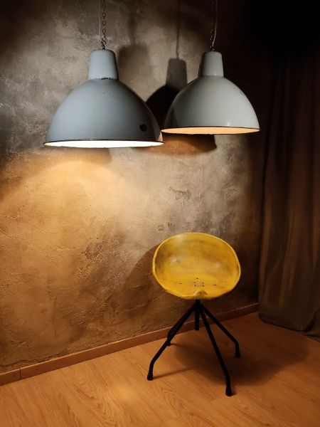 Bellissimo smalto, per queste lampade industriale dimensione XXL.