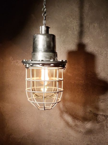 Lampada a sospensione vintage originale da bunker, URSS anni '80
