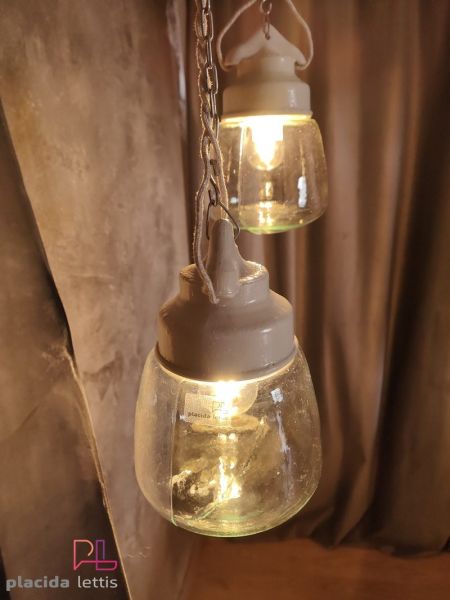 Lampada a sospensione vintage originale in ceramica e vetro a goccia