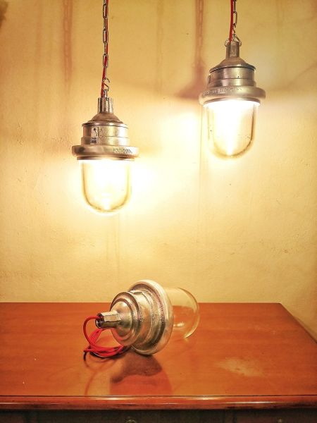 Lampada a sospensione vintage originale da bunker, URSS anni '70