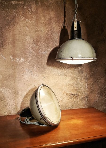Lampada a sospensione vintage originale verde con vetro curvo, anni '70