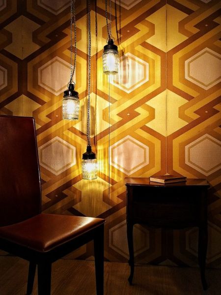 Lampada a sospensione vintage originale in vetro operato, URSS anni '70